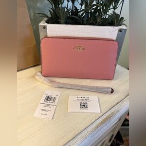 Coach Leather Long Zip Around Wallet w/ Wrist Strap Light Blush NWT